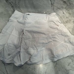 Lululemon white athletic skirt